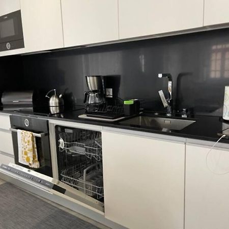 Modern 1 Bedroom City Center Aveiro Apartment Luaran gambar