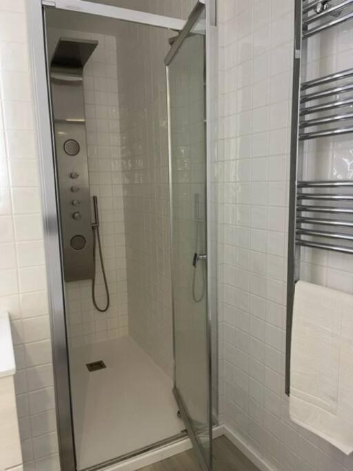 Modern 1 Bedroom City Center Aveiro Apartment Luaran gambar